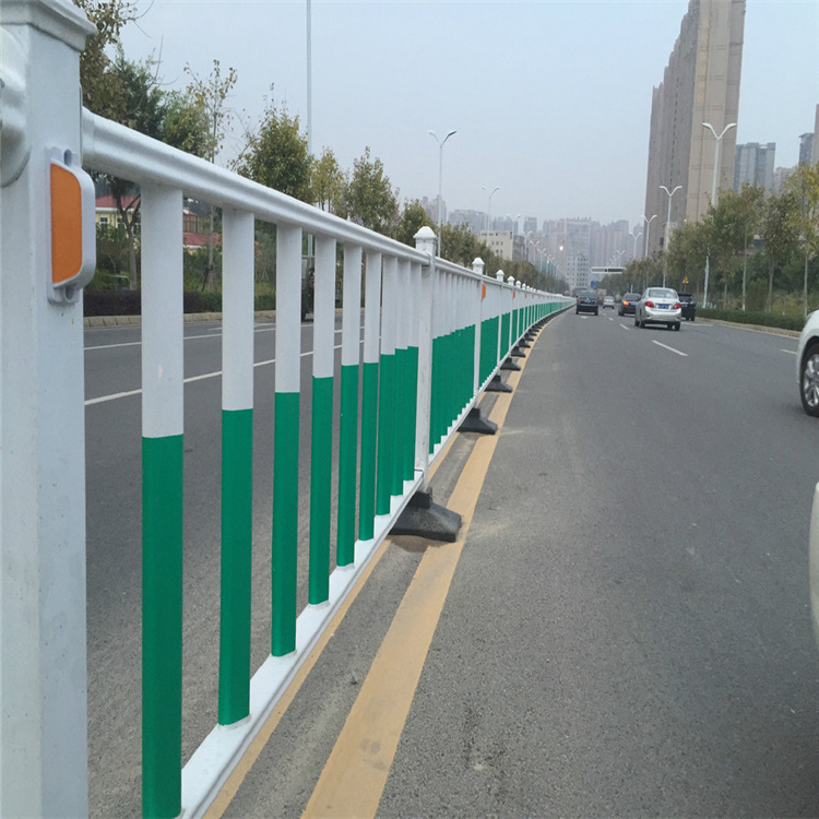 天津公路中間防護(hù)欄