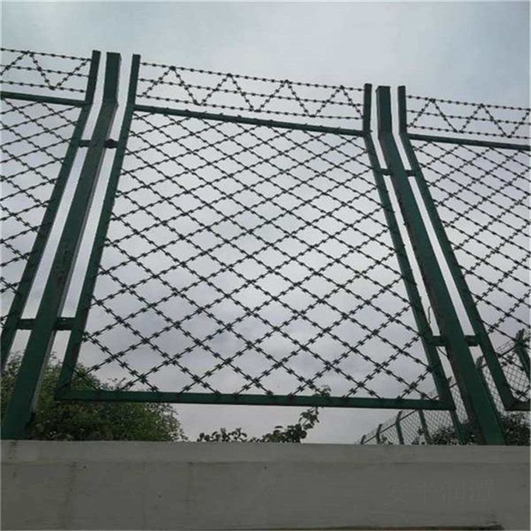 上海監(jiān)獄鋼網(wǎng)墻的常見(jiàn)規(guī)格